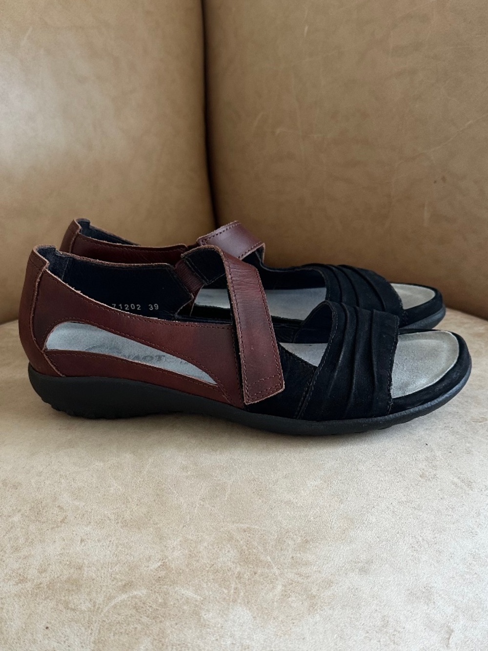 NAOT Women's Papaki Leather Sandal Black Velvet/Cinnamon 8 Travel Casual Comfy